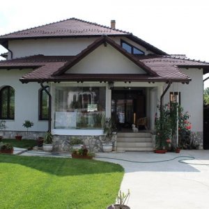 Casa Stefanesti - Valea Mare