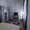 Apartamen doua camere, decomandat, Craiovei, etaj 2 thumb 2