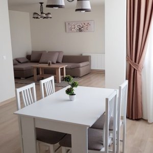 Apartament 3 camere Centru, bloc nou