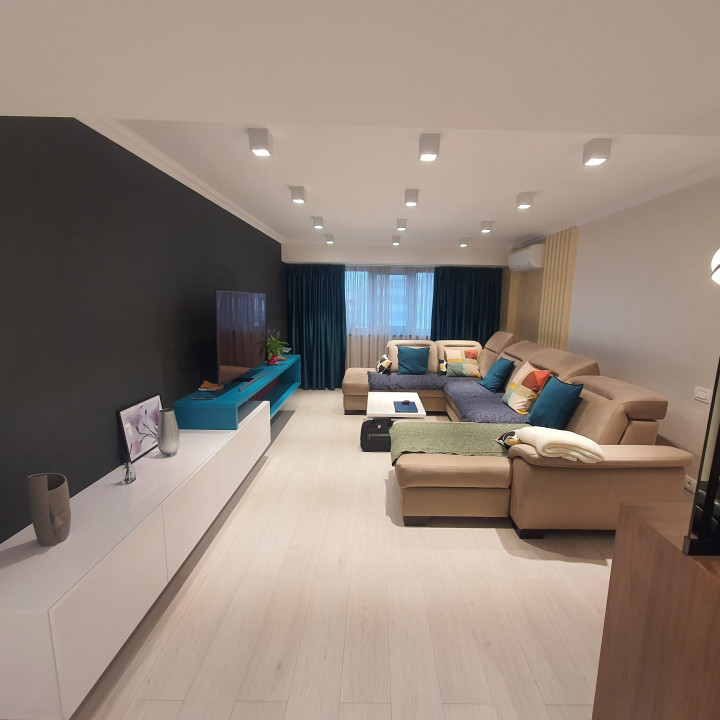 Apartament 3 camere Ultracentral, finisaje de lux, mobilat, utilat 2