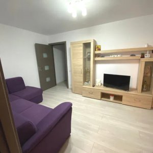 Apartament 3 camere recent renovat Craiovei