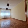 Apartament cu 4 camere Centru, foarte spatios thumb 1