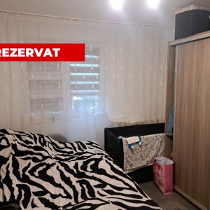 Apartament parter, doua camere, decomandat, Razboieni