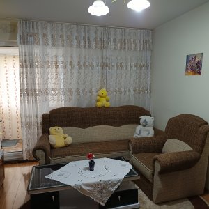 Apartament 3 camere, Razboieni, et. 3, balcon 15 mp