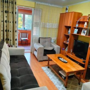 Apartament 2 camere, Razboieni, etajul 2, cu balcon