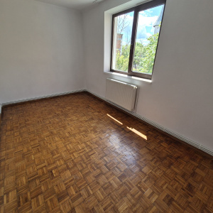 Apartament 4 camere Negru Voda, etaj 3, centrala termica