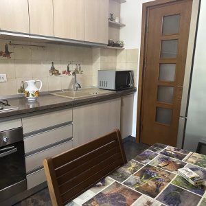 Apartament 3 Camere, Mobilat, Utilat, UltraCentral, Calea Bucuresti, Etaj 1/4
