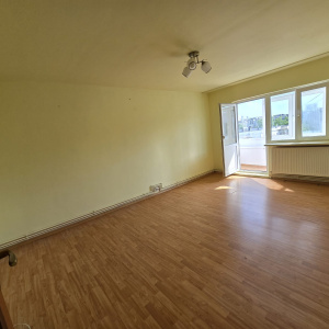 Apartament 3 camere, Exercitiu, confort 1, decomandat, etaj 4