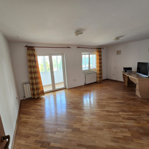 Apartament 3 camere Ultracentral, etaj 2, 2 balcoane