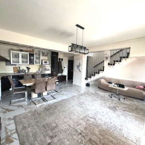 Apartament 3 camere Nord, cu scara interioara, garaj