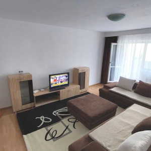 Apartament 2 camere, semidecomandat, Fratii Golesti, et. 2
