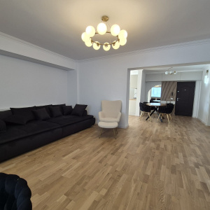 Apartament 3 camere, 100 mp, Centru, Nou Amenajat, Etaj 5/8