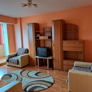  Apartament 2 camere, doua balcoane, Prundu, etajul 3
