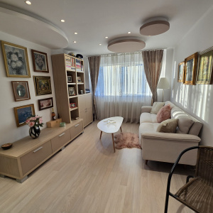Apartament 3 camere, Loc de parcare, Centru, Etaj 7/10