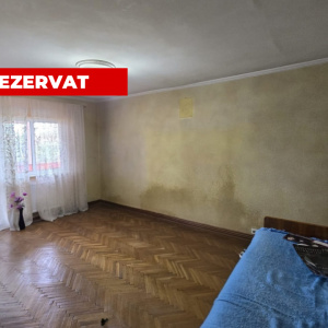 Apartament 3 camere Craiovei, garaj, confort 1 decomandat