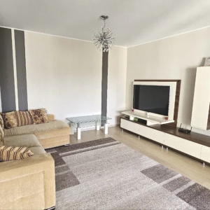 Apartament 3 camere Teilor 