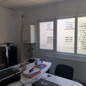 Cladire multifunctionala semicentrala - 