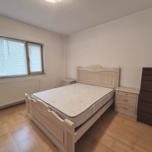 Apartament 3 camere Central - zona Sfânta Vineri, etaj 2, terasă