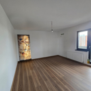 Apartament 2 camere bloc nou Lidl Bere, etaj intermediar