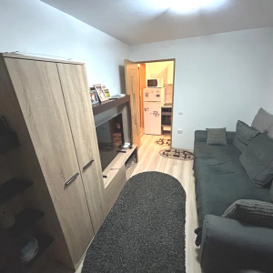 Garsoniera recent renovata Razboieni