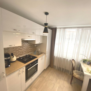 Apartament 4 camere Eremia Grigorescu