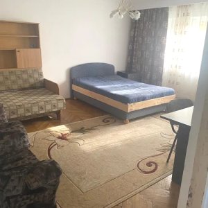 Garsoniera Fratii Golesti, etaj 2, fond nou