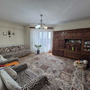 Apartament 2 camere Calea București, vav Ramada, bloc construit 1992