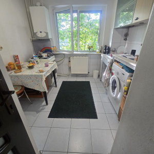 Apartament 3 camere Exercitiu - confort 1 decomandat, etaj 2