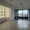 Spațiu de închiriat – clădire modernă, central, etaj 3 cu lift, terasă imaginea mica 2 Spațiu de închiriat – clădire modernă, central, etaj 3 cu lift, terasă thumb 2